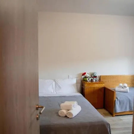 Betty's 4 Seasons In